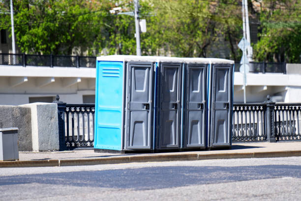 Best Porta potty delivery and setup  in Sutherlin, OR